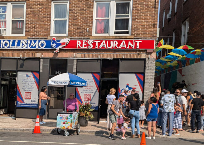 Festival Celebrates Painting the Puerto Rican Flag at Criollisimo Restaurant